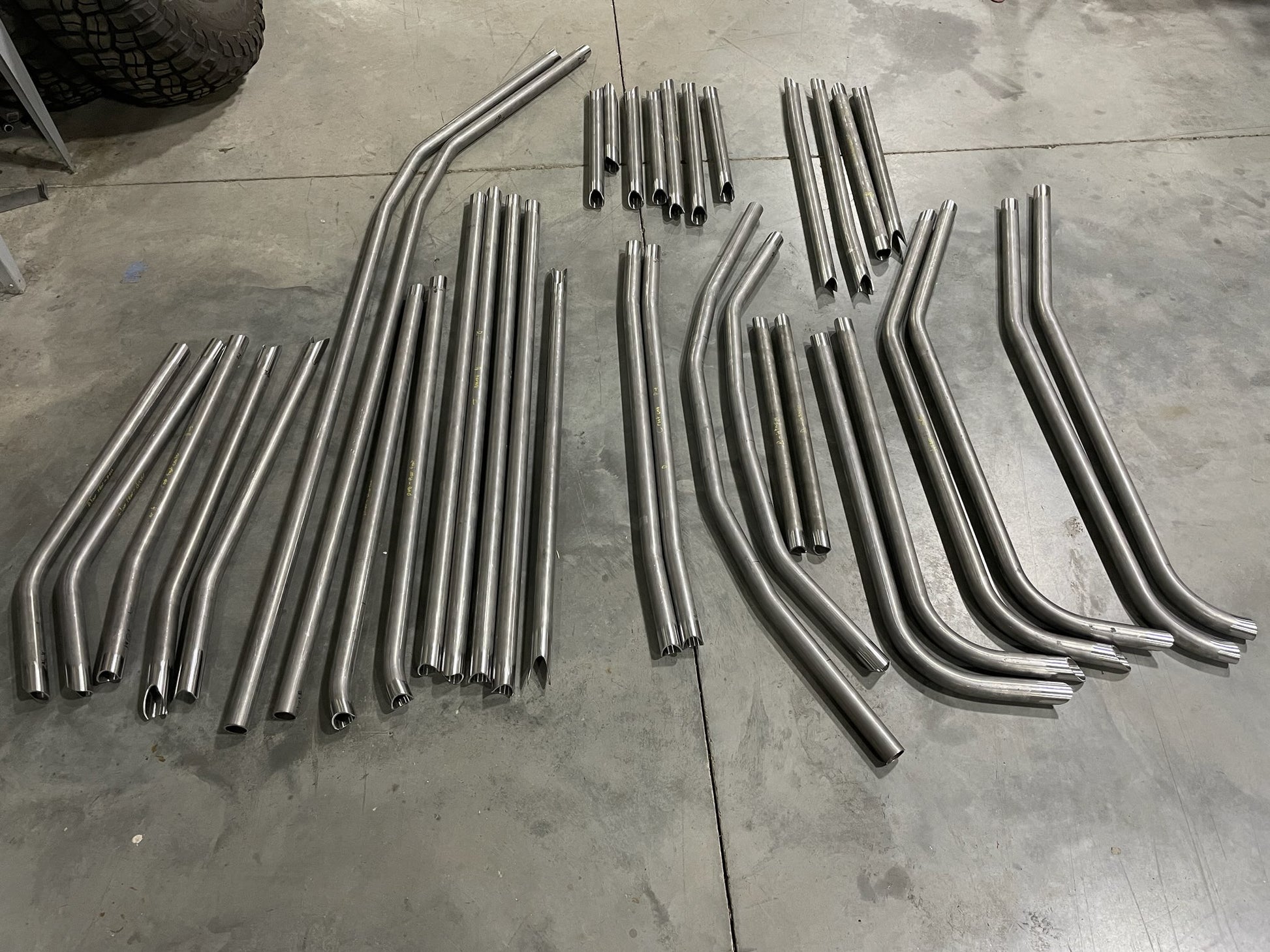 F150 Raptor DIY Roll Cage Kit